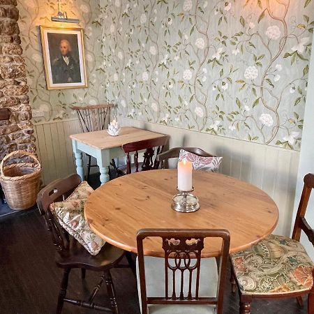 Lord Nelson Hotel Bridport Eksteriør billede